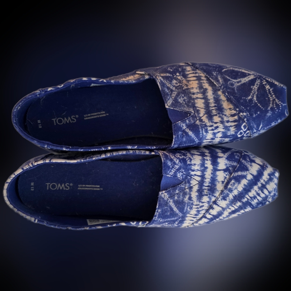 TOMS Women's Size 12 Royal Blue and White Patterned Slip Ons. Worn Once